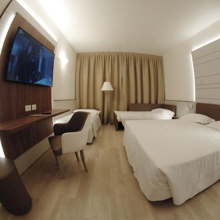 Hotel Victoria Vicenza Luaran gambar