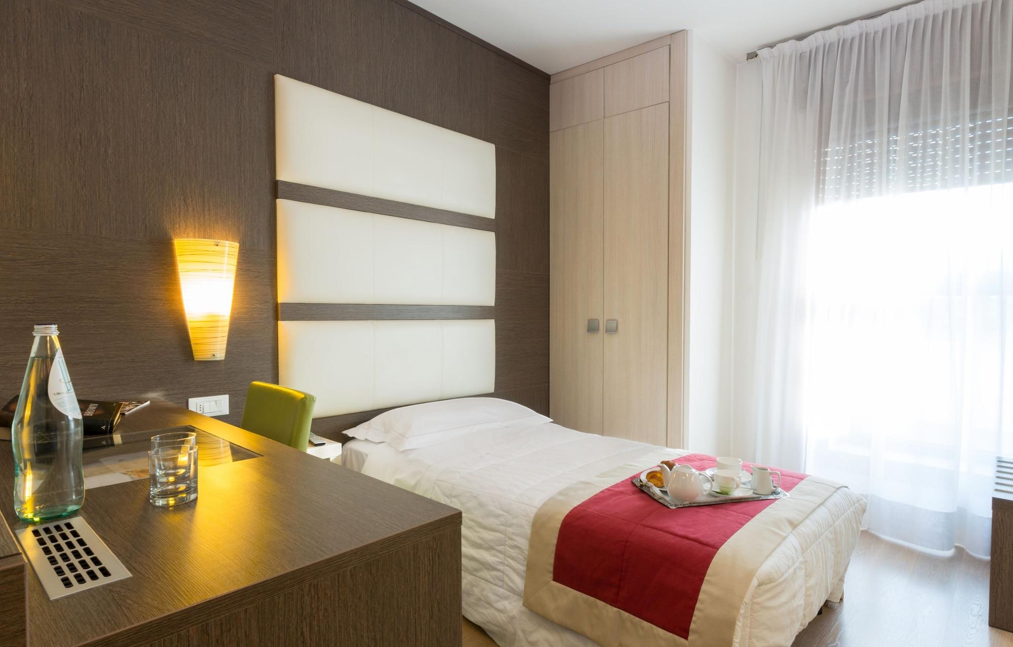 Hotel Victoria Vicenza Luaran gambar