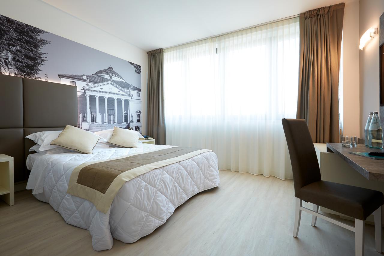 Hotel Victoria Vicenza Luaran gambar